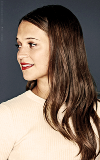 Alicia Vikander RWrEaCUl_o