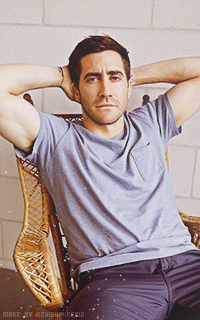 Jake Gyllenhaal - Page 3 DuLOYVUq_o