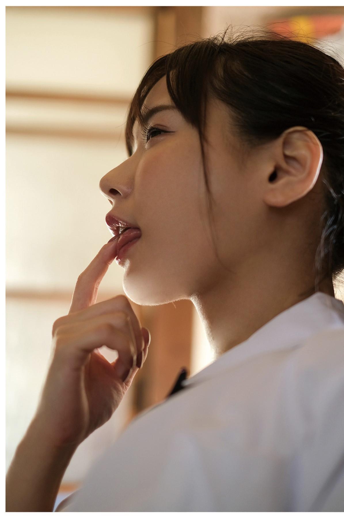 Narumi Hirose 広瀬なるみ, ヌード写真集 『風に包まれて』 Set.06(36)