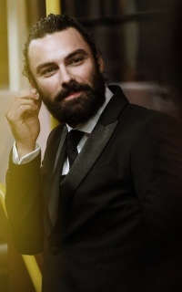 Aidan Turner RPmHYcth_o