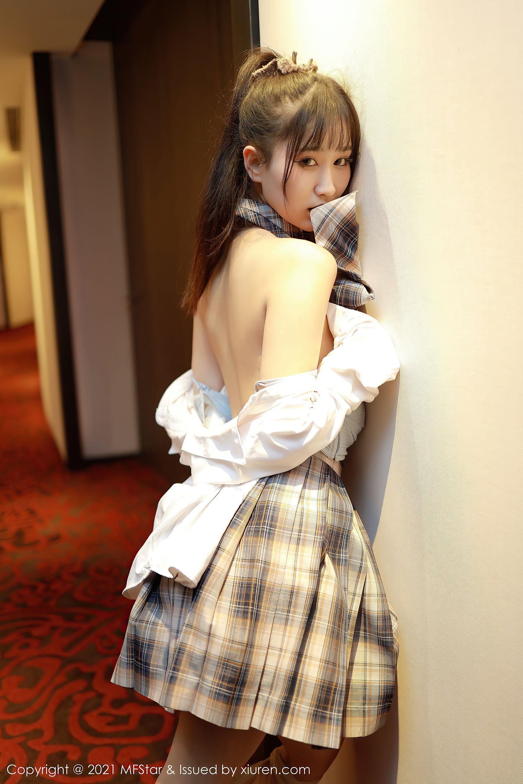 [模范学院MFStar] Vol.447 小果冻儿 – 格子JK制服系列(22)