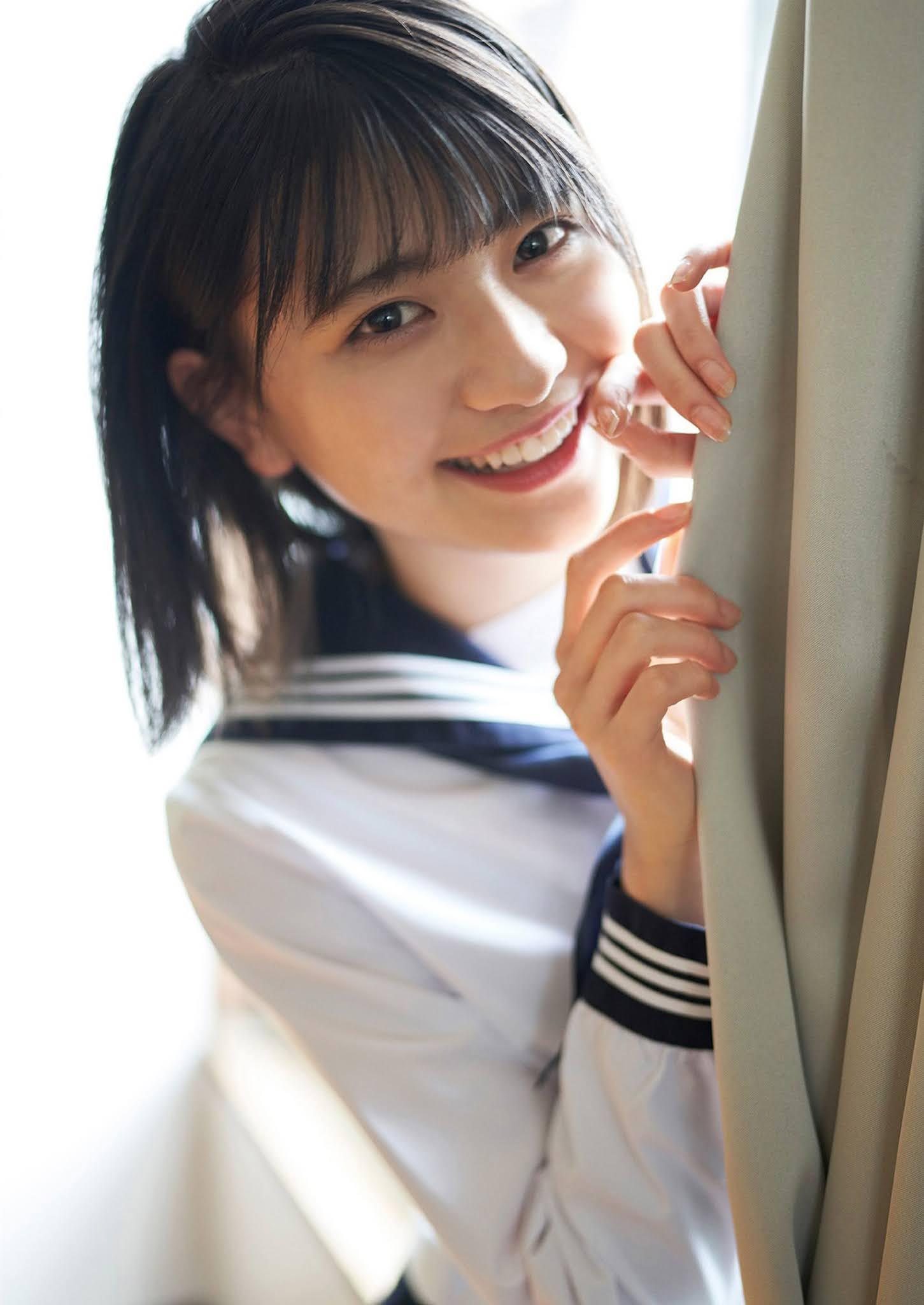 Minami Yamada 山田南実, Young Jump 2021 No.04-05 (ヤングジャンプ 2021年4-5号)(3)