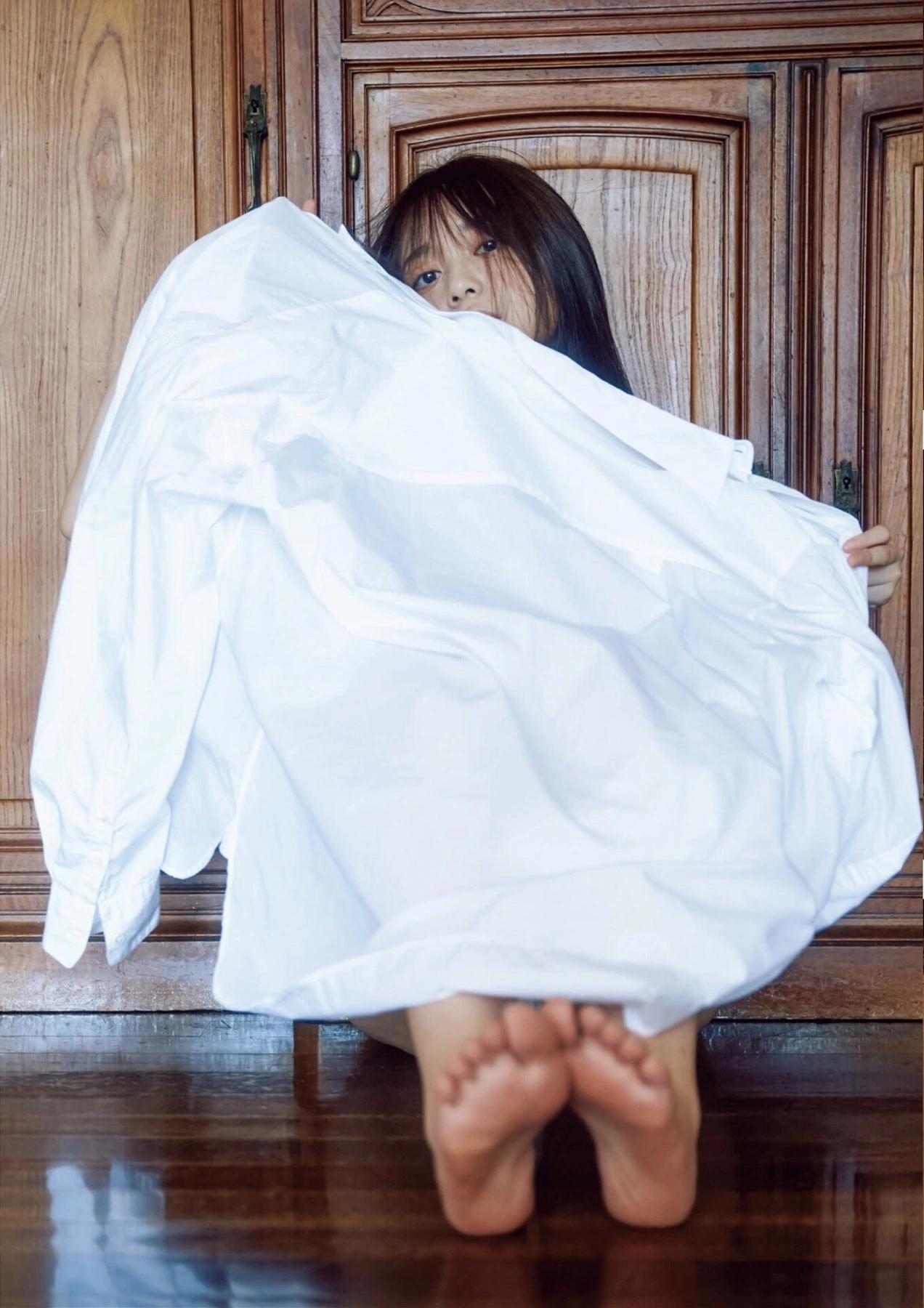 Mai Horai 蓬莱舞, B.L.T. 写真集 Monster Round 3(17)