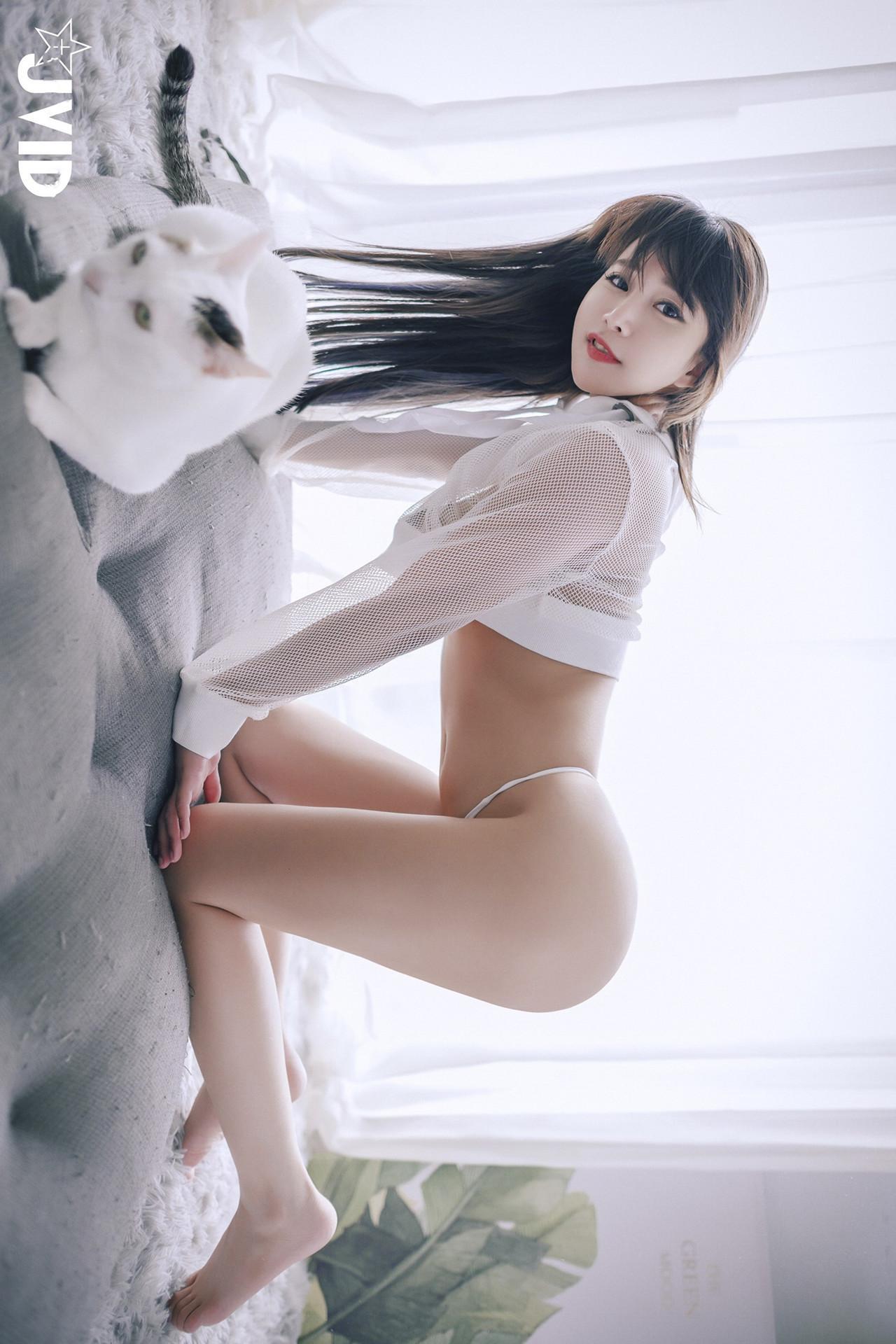 JVID Lele 樂樂 – 巨乳女神 樂樂－色誘閨密兄長，激情畫面曝光 Set.01(38)