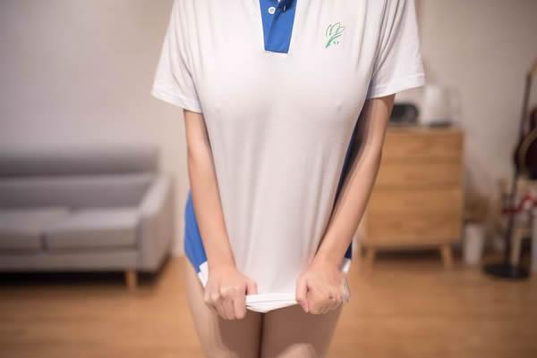 网红美女软软酱m之室内校服无圣光套图(1)