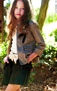 Mackenzie Foy UDaXjx6x_o