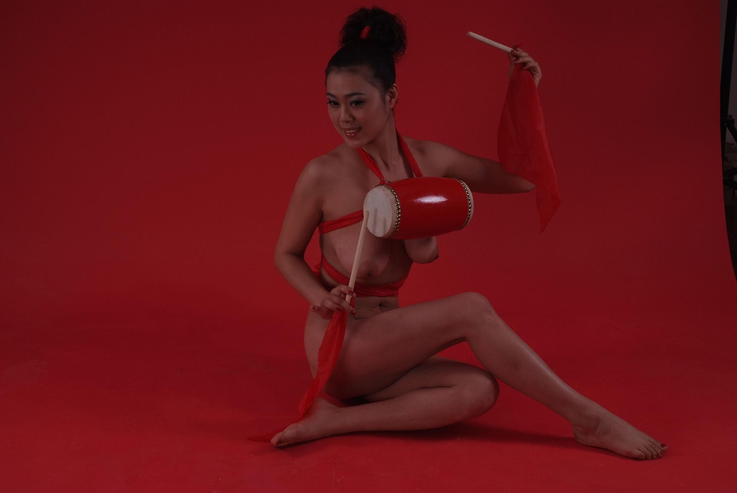 国模人体 国模菜叶&杨芳&球球人体私拍套图(138)