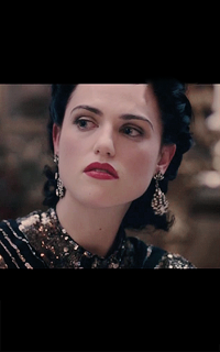 Katie McGrath OgSYc0ju_o