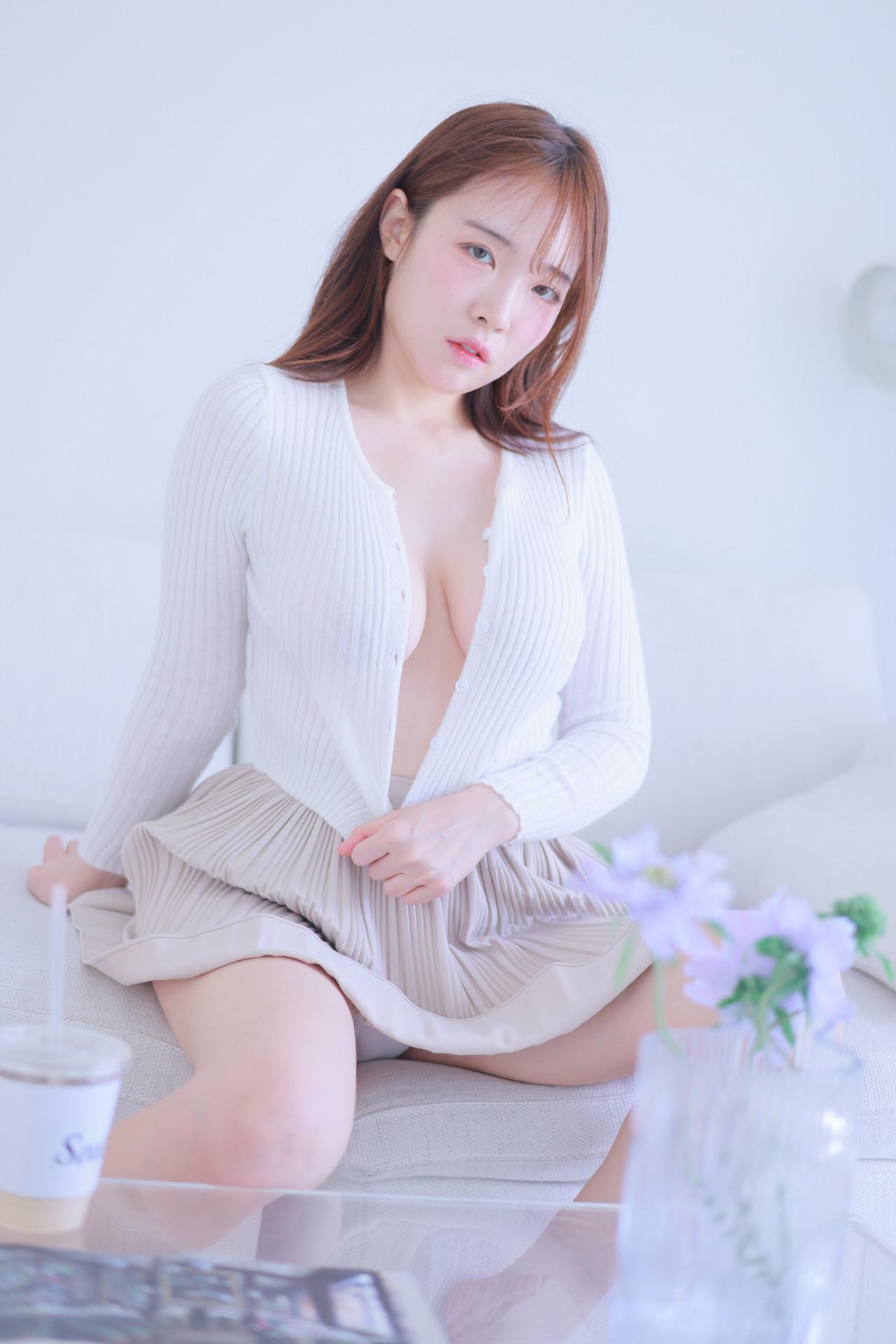 Rinaモモリナ, Photobook ‘Knitwear’ Set.01(30)
