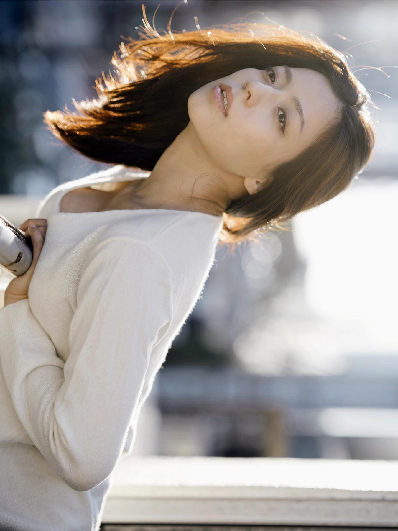 Mayu Koseta 小瀬田麻由, 週刊現代デジタル写真集 「私生活」 Set.01(5)