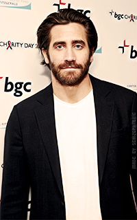 Jake Gyllenhaal - Page 3 DDTgloEf_o