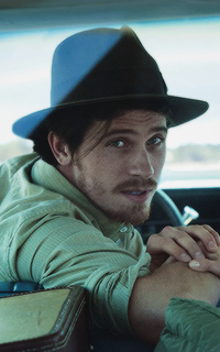 Garrett Hedlund NvhBCUgR_o