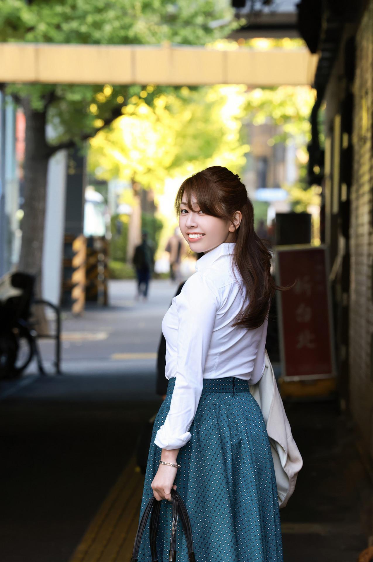 Kayo Sugimoto 杉本佳代, 週刊現代デジタル写真集 『衝撃の完全ヌード』 Set.01(4)