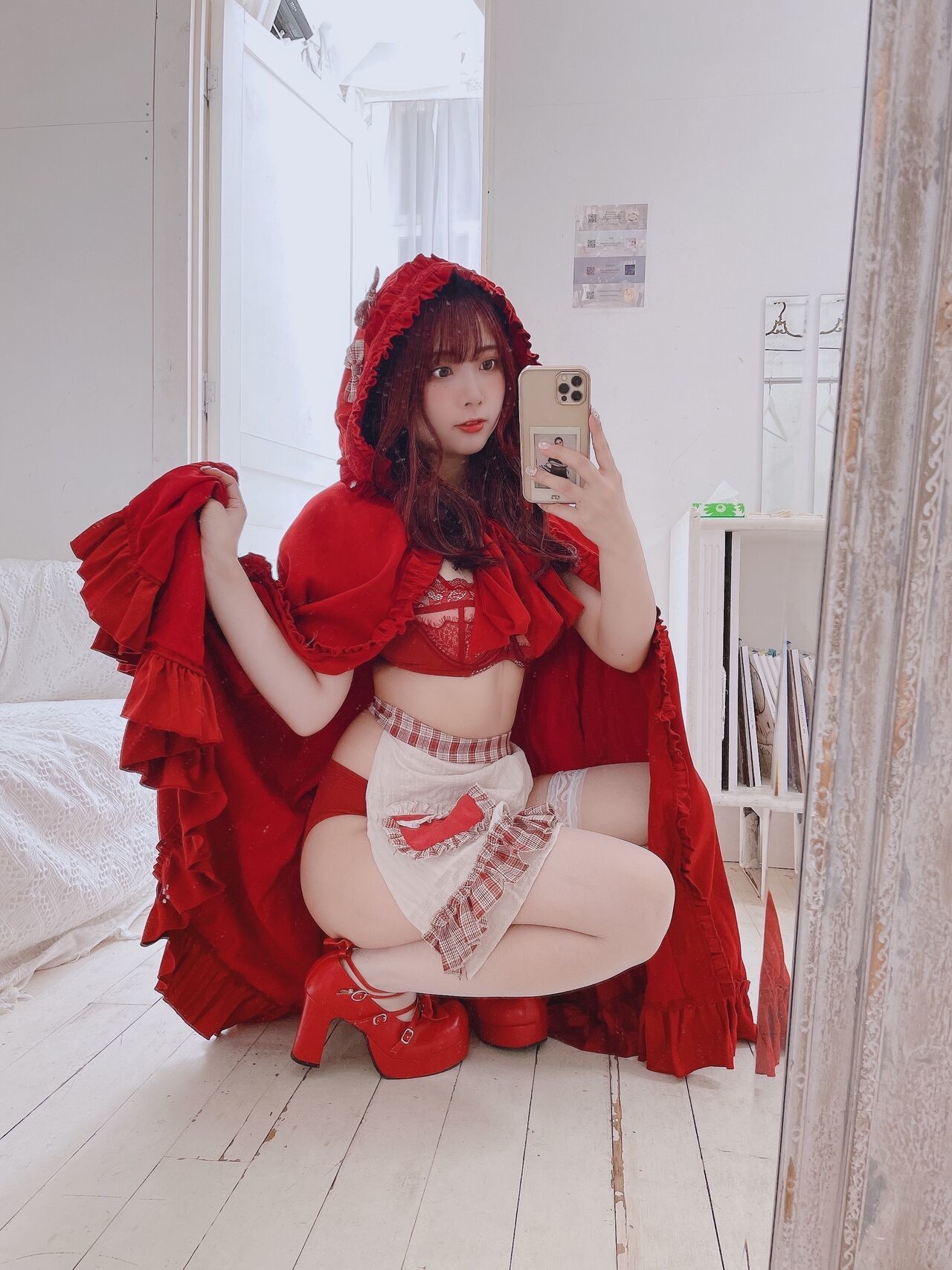 Tomiko - Red Riding Hood