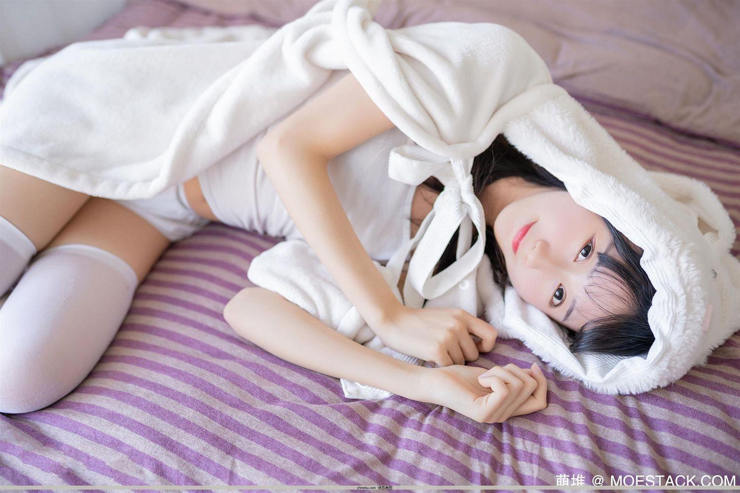 福利妹子图-萌系小姐姐治愈系美少女Coser@木绵绵OwO – 浴巾兔子[42P](13)