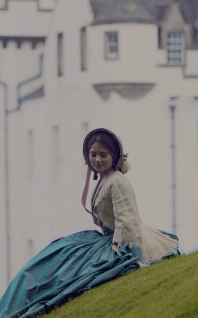 Jenna Coleman CPgjc46L_o