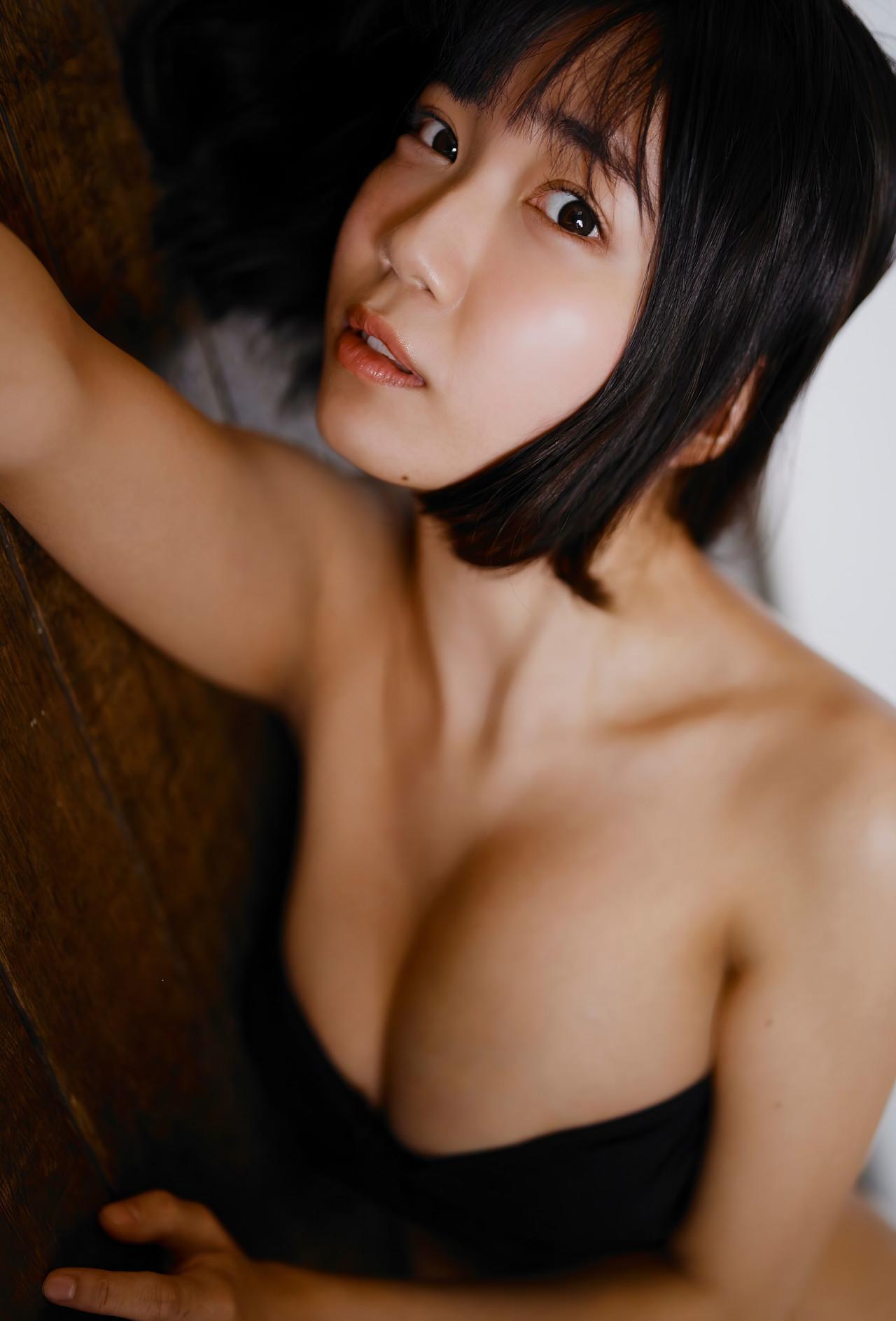 Kisumi Amau 天羽希純, デジタル写真集 「はじめまして“あまう きすみ”です」(22)