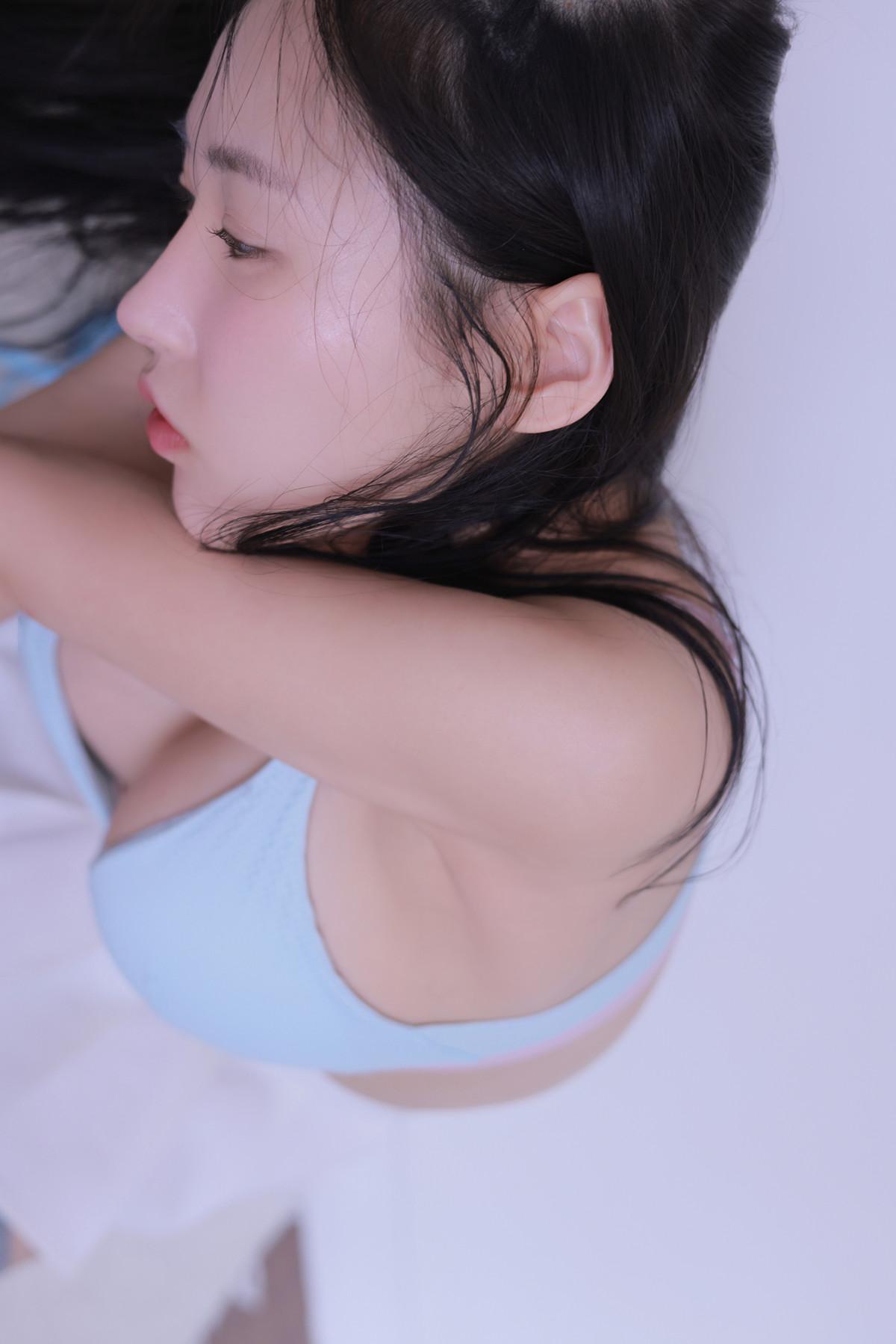 Yeon Hwa 연화, Photobook ‘Pure White Girl’ Set.01(19)