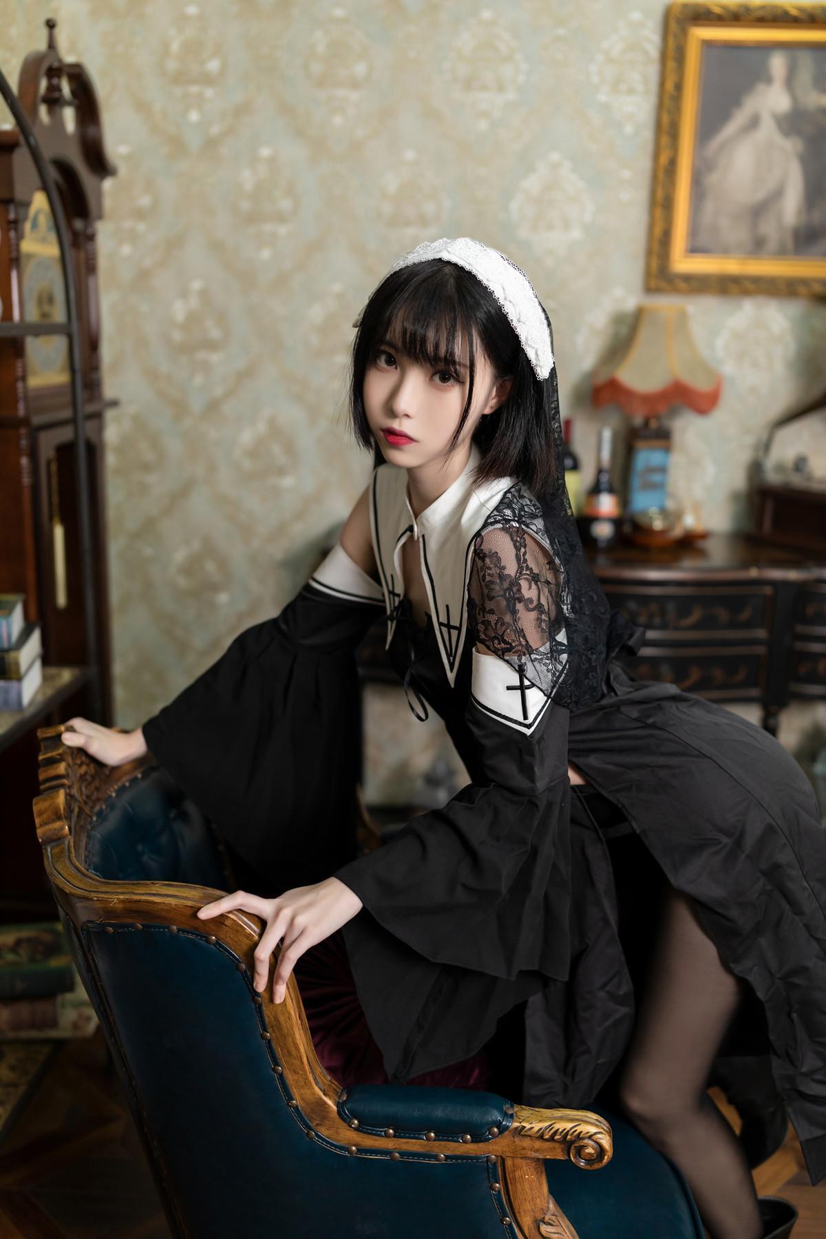 Cosplay 许岚LAN – 暗黑修女(14)