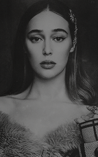 Alycia Debnam Carey ApzVqxqQ_o