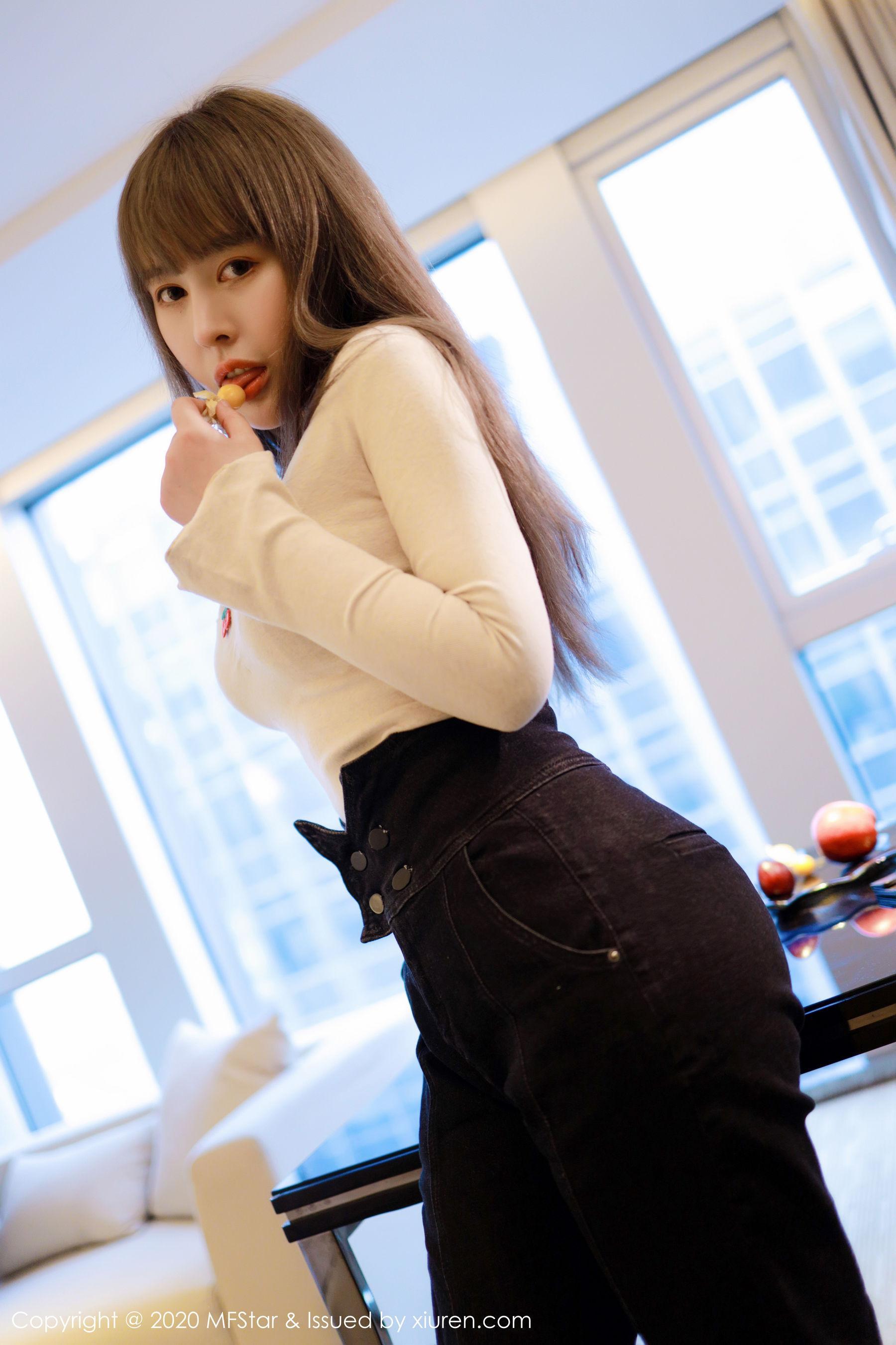 [模范学院MFStar] Vol.284 艾莉Evelyn 《雪白圆润与无比的私房》 写真集(35)