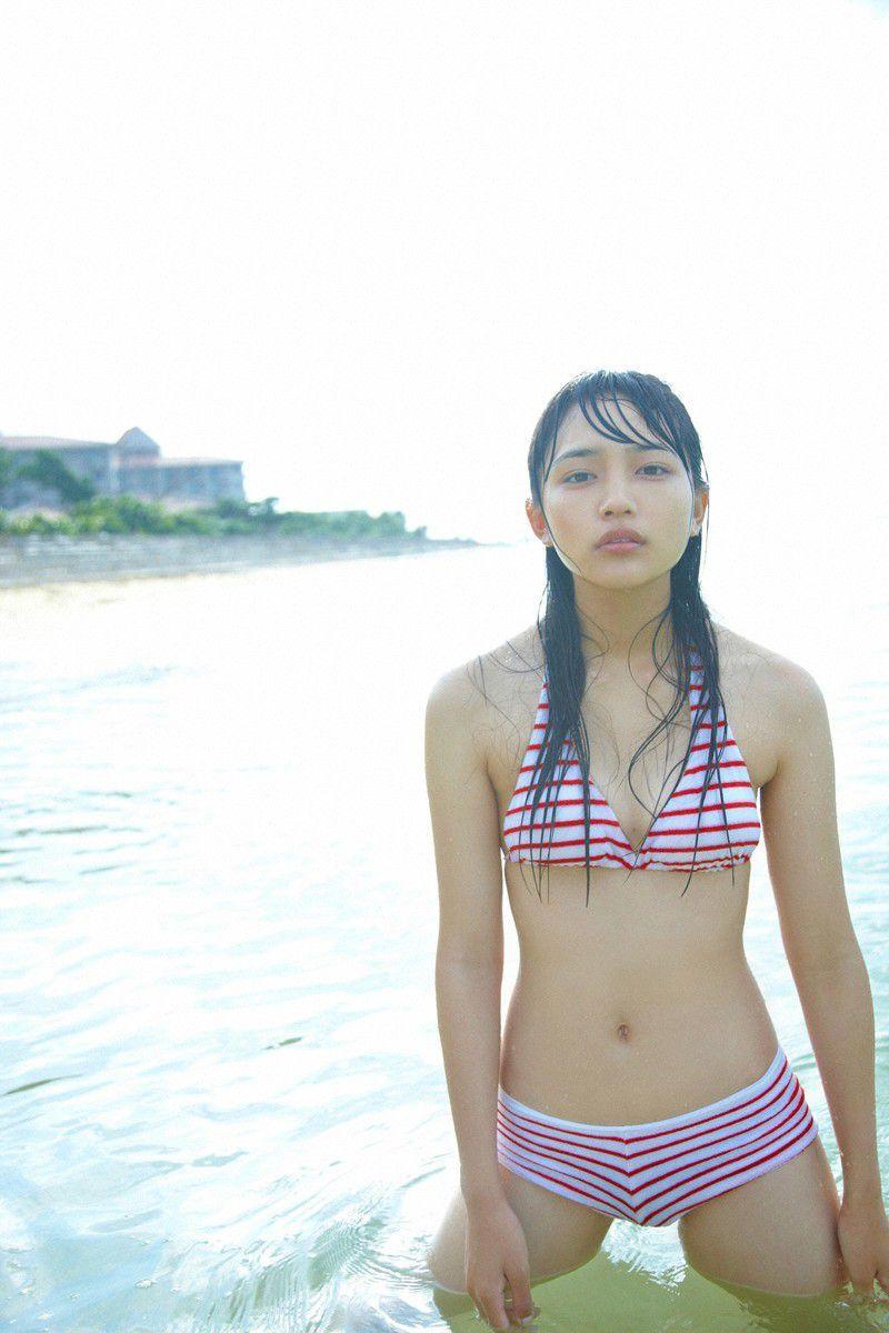 [Wanibooks] NO.100 Haruna Kawaguchi 川口春奈 写真集(150)