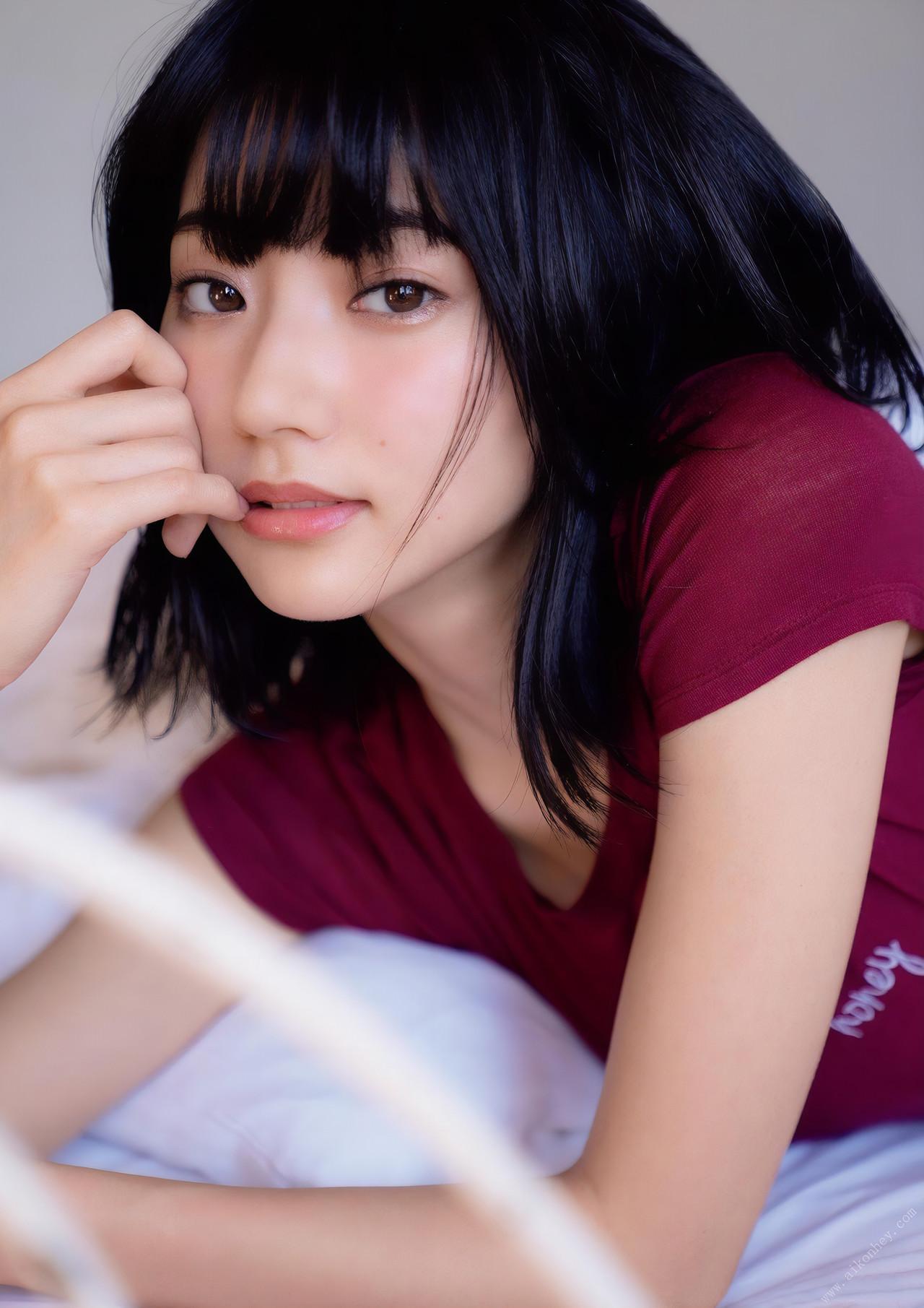 Rena Takeda 武田玲奈, 写真集 Photobook [Rubeus] Set.01(12)