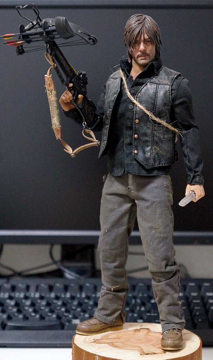 Walking Dead 1/6 (TV) (3A (ThreeA) Toys/threezero) - Page 3 KYzbwrsU_o