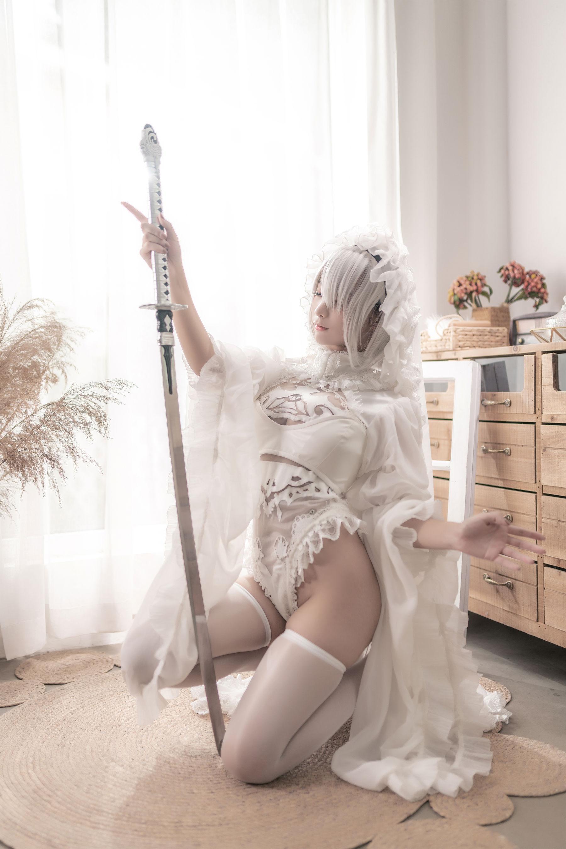 [Cosplay] 蠢沫沫 – 尼尔纪元 白花嫁 写真套图(12)