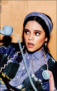 Jenna Ortega 1dxd1wIk_o