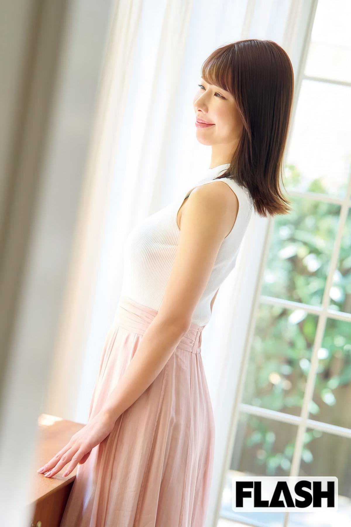 Aoi Tani 谷碧, FLASH 2025.06.24 (フラッシュ 2025年6月24日号)(11)