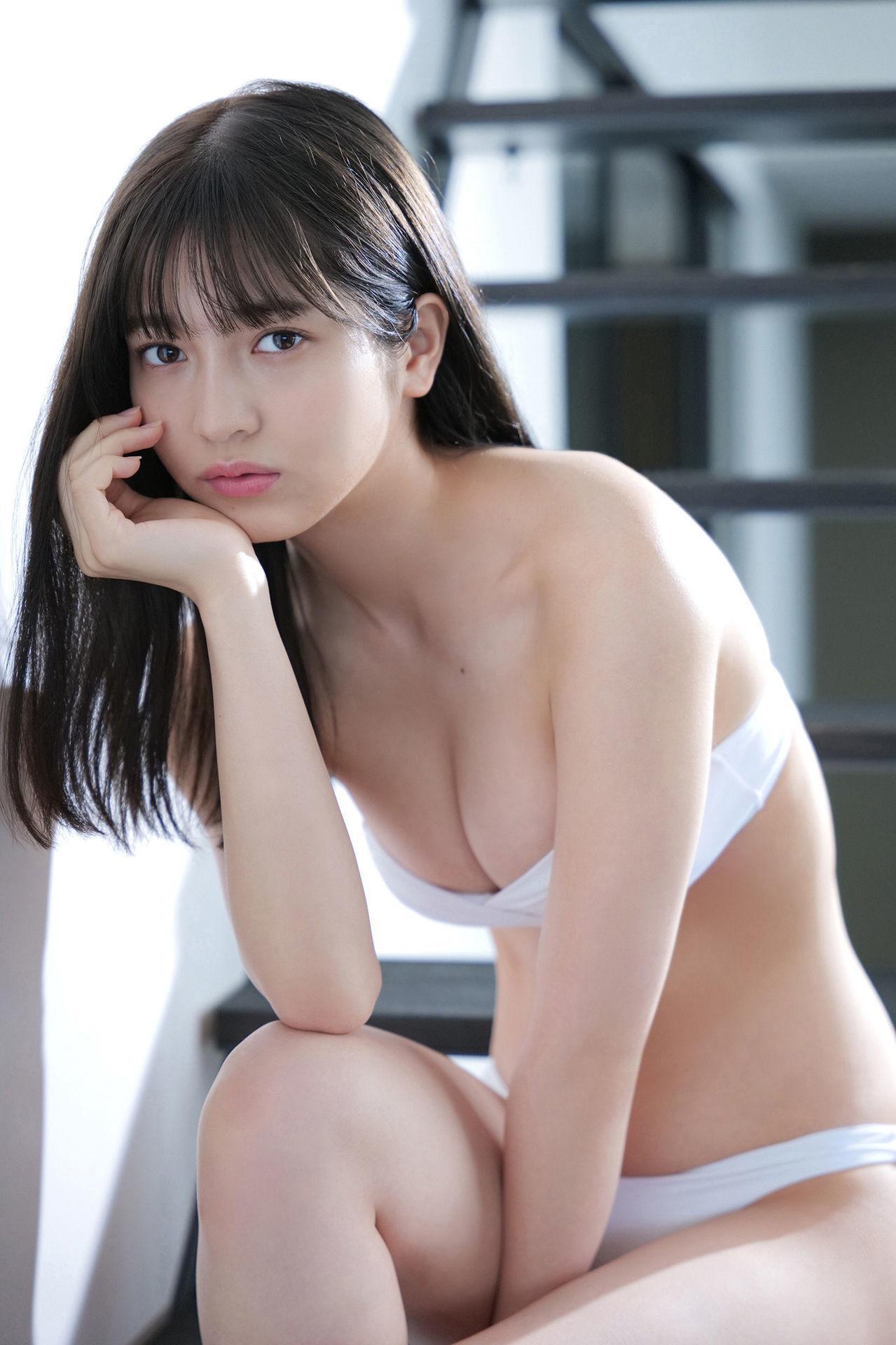 Nanako Kurosaki 黒嵜菜々子, ヤンマガWeb ヤンマガアザーっす！ ＹＭ２０２１年３１号未公開カット(2)