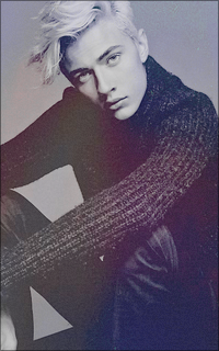 Lucky Blue Smith Bni0mSfX_o