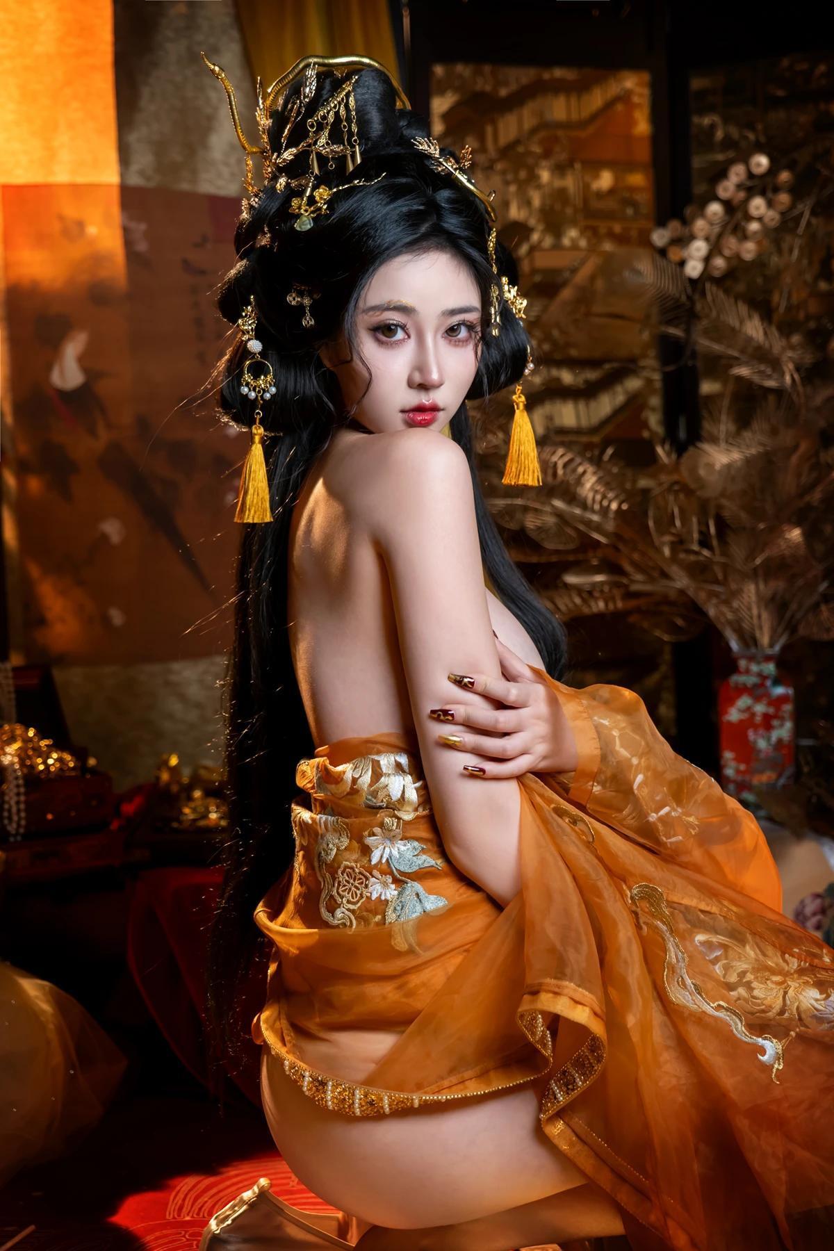 年年Nnian, 写真集 金蛇贺岁(21)
