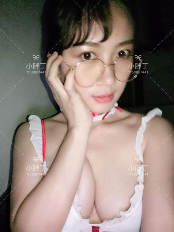 笔芯app小胖–两套情趣视频图包大胆写真(17)