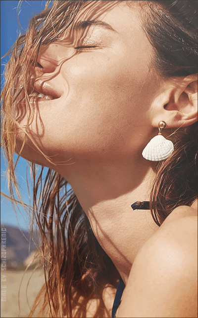 Camille Rowe-Pourcheresse SmoqaBQ1_o