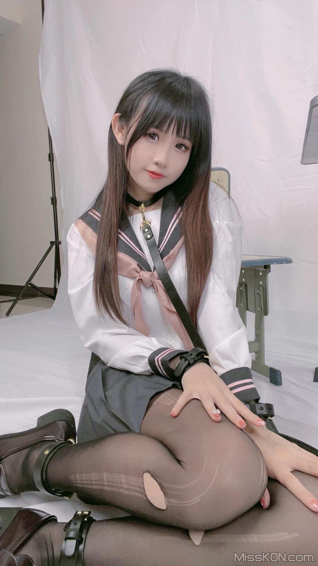 Coser@miko酱ww: mikoの黑丝02 (187 photos)