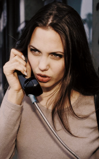 Angelina Jolie TZV3dvzT_o