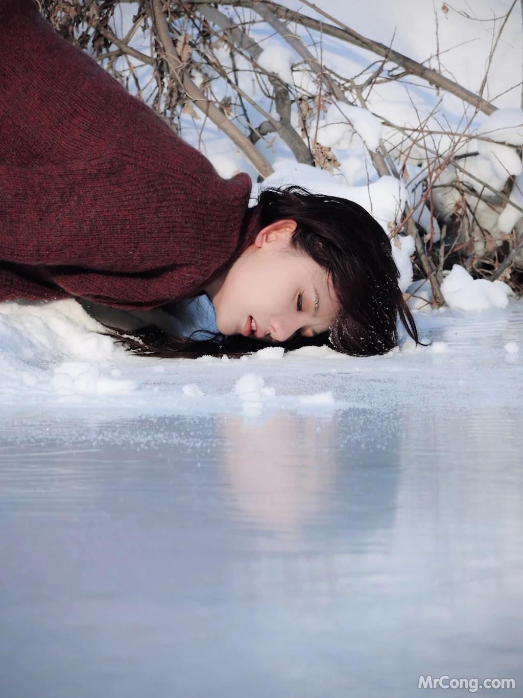 Jiu Shi A Zhu A (就是阿朱啊): 雪国精灵 (27 photos )