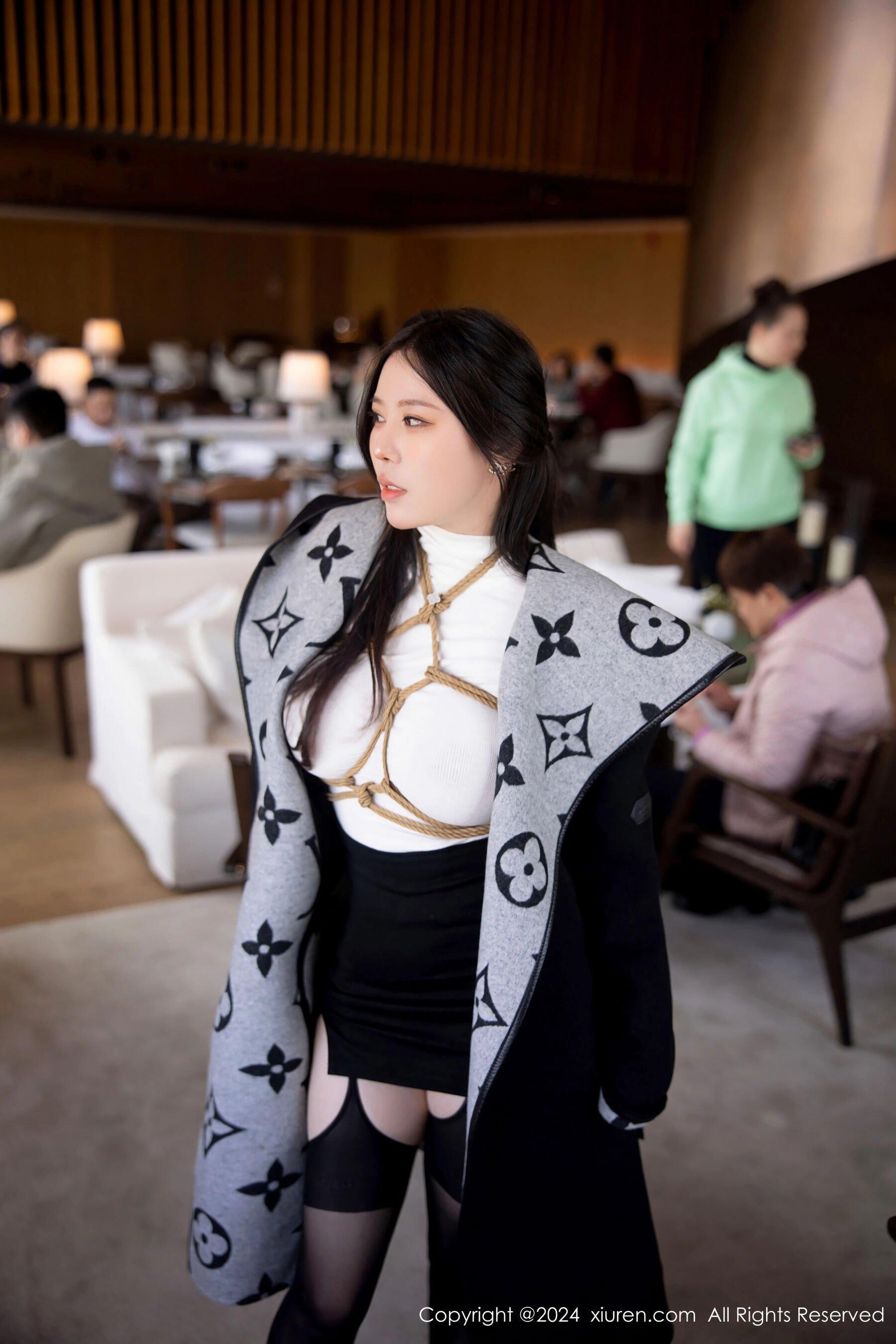 秀人网 Vol. 8390 白茹雪(5)