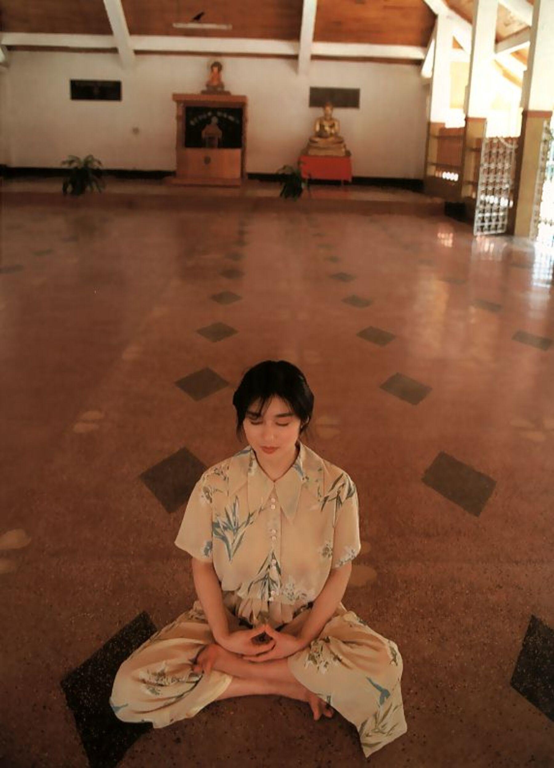 书籍扫描 Vol. 1990.5 青山知可子《热帯性気候》(72)