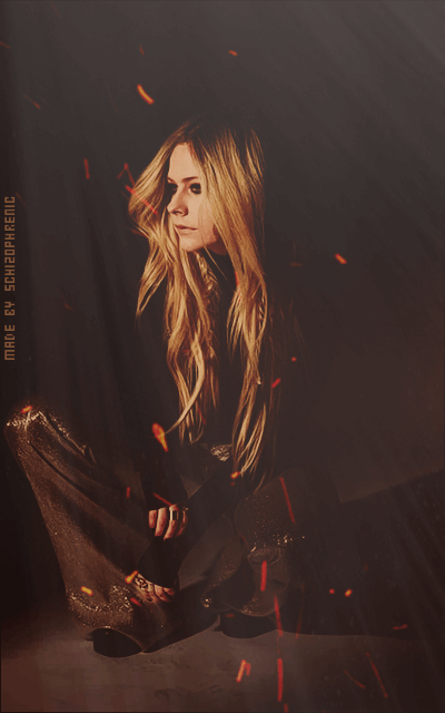 Avril Lavigne Q6tNGFih_o