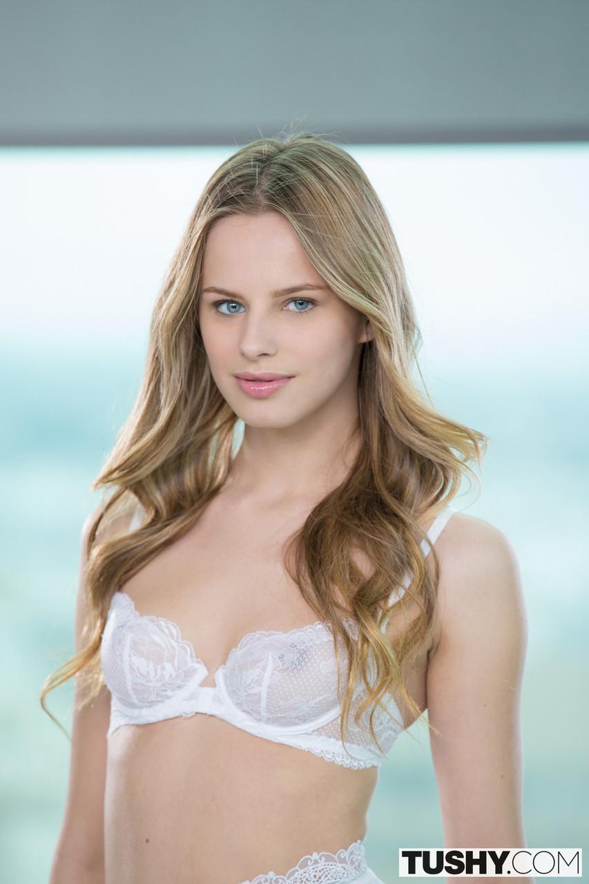 Lingerie-clad teen Jillian Janson takes Mick Blue's dick deep into her ass(1)