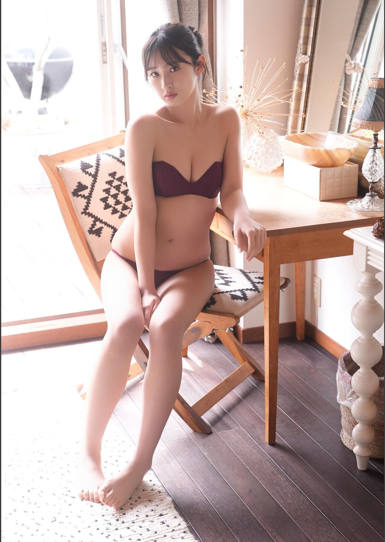 Hinata Matsumoto 松本日向, BOMBデジタル写真集 『はじめての朝』 Set.02(2)