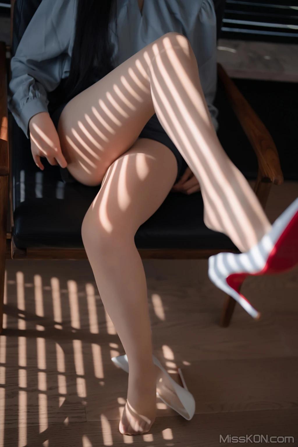 Coser@轩萧学姐: 蓝裙ol (190 photos )(126)