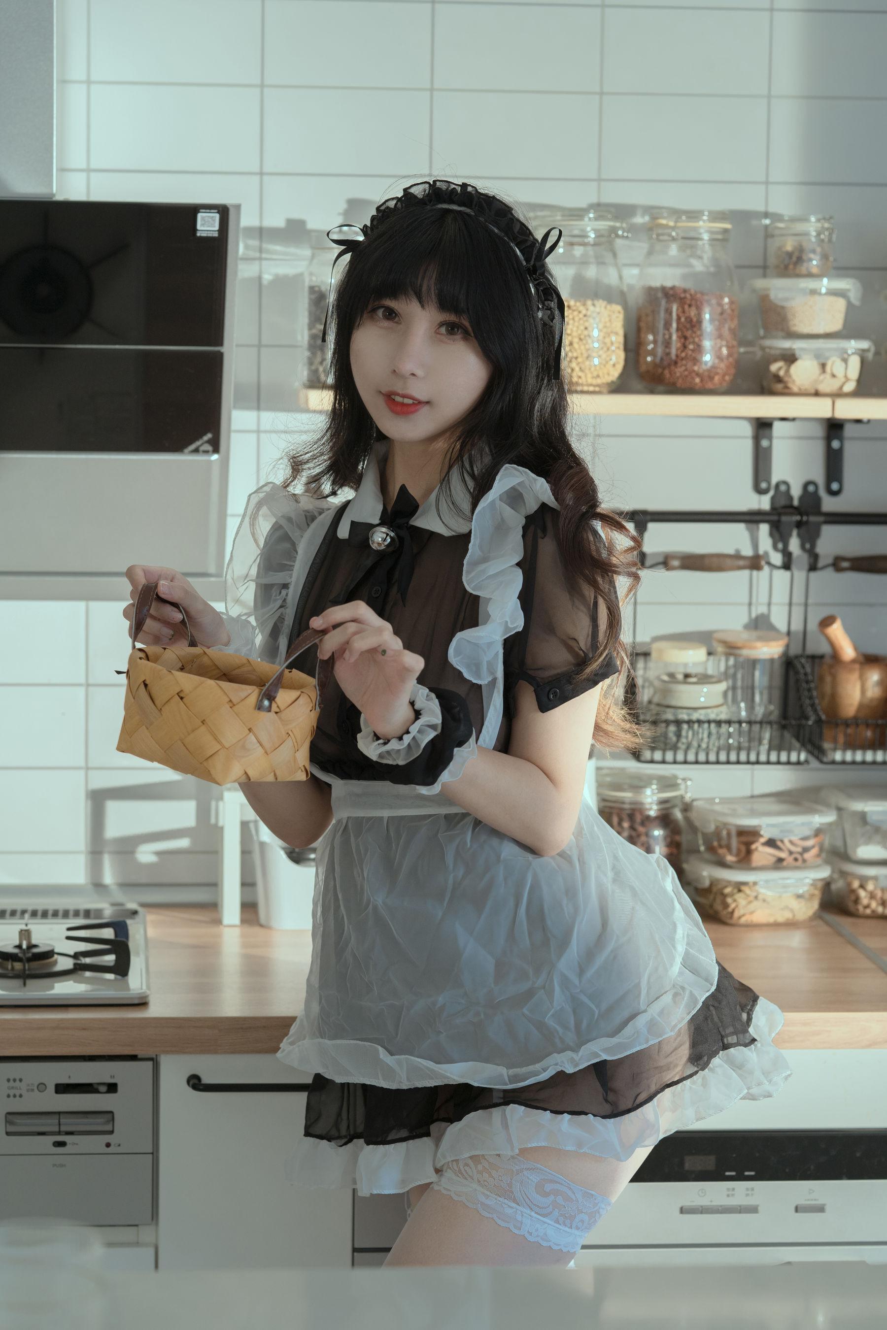 [网红COSER] 云溪溪 – 奶桃女仆(3)