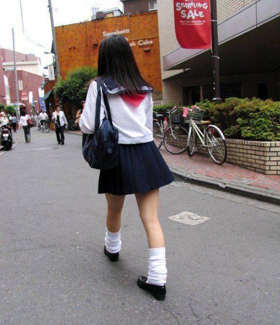 日本女生制服诱惑学生装写真[63P](12)