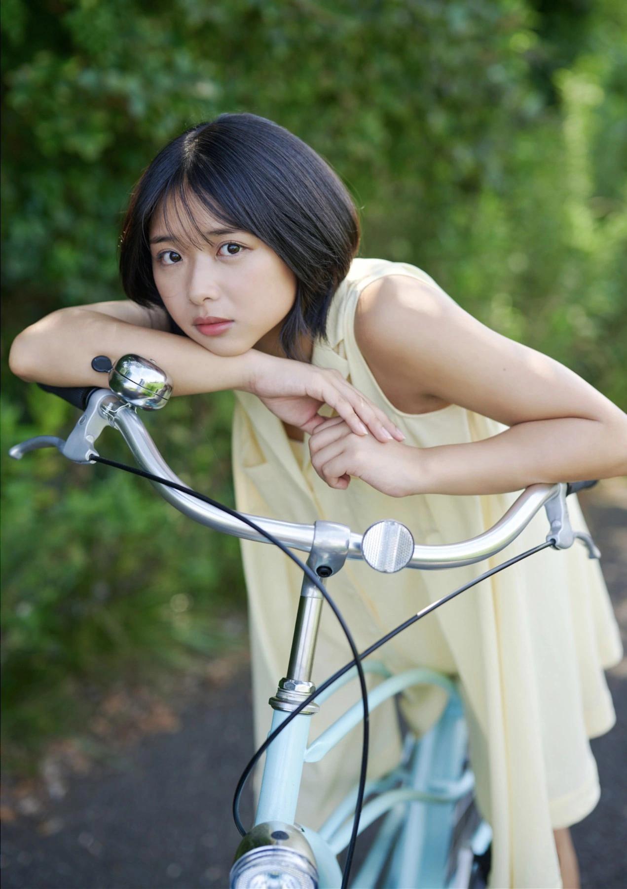 Miku Kuwajima 桑島海空, Dolce 写真集 「ラスト・サマー・ビキニ」 Set.02(2)