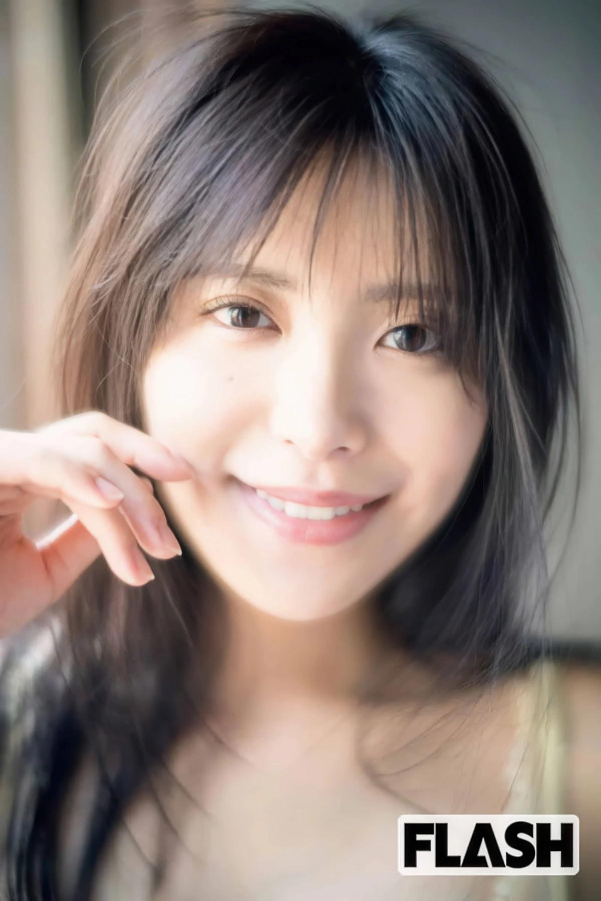 Asuka Kishi 岸明日香, Hana Takeuchi 竹内花, FLASH 2025.09.02 (フラッシュ 2025年9月2日号)(25)