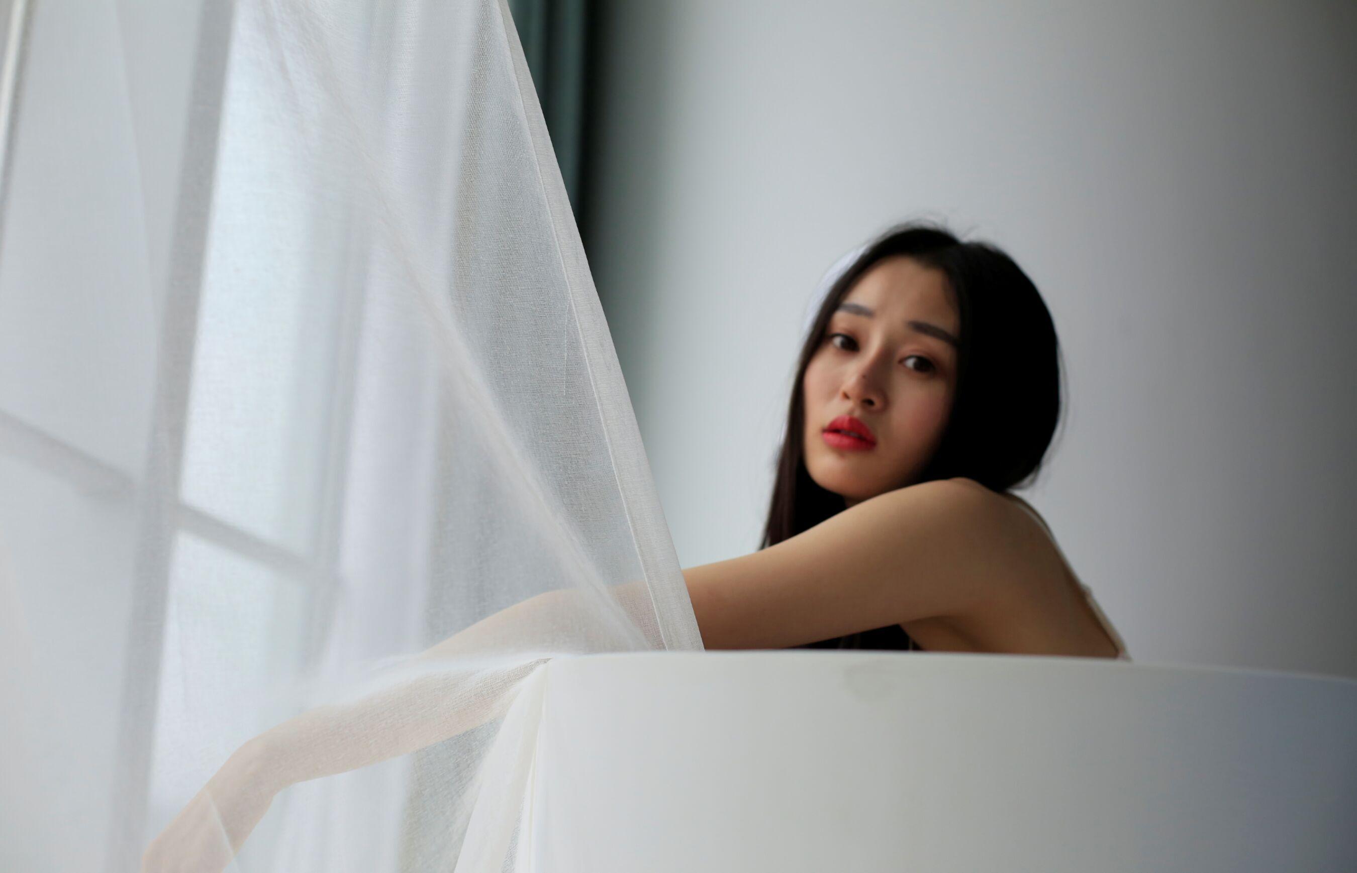 国模套图 素人私房流出(421)
